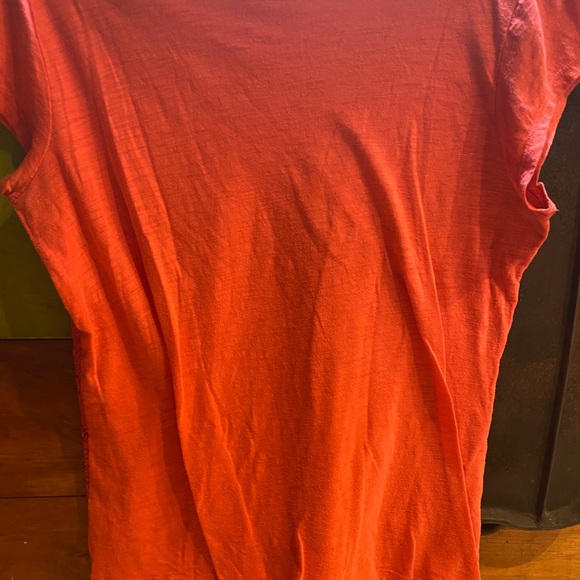 T-shirt with lace pattern - Picture 2 of 3